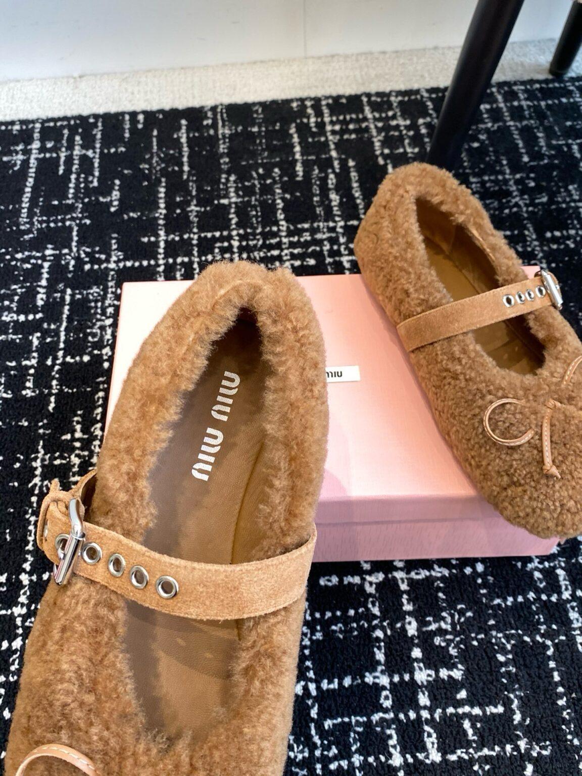 Miu Miu Koyun Postu Balerinler - Glimmer of Luxury