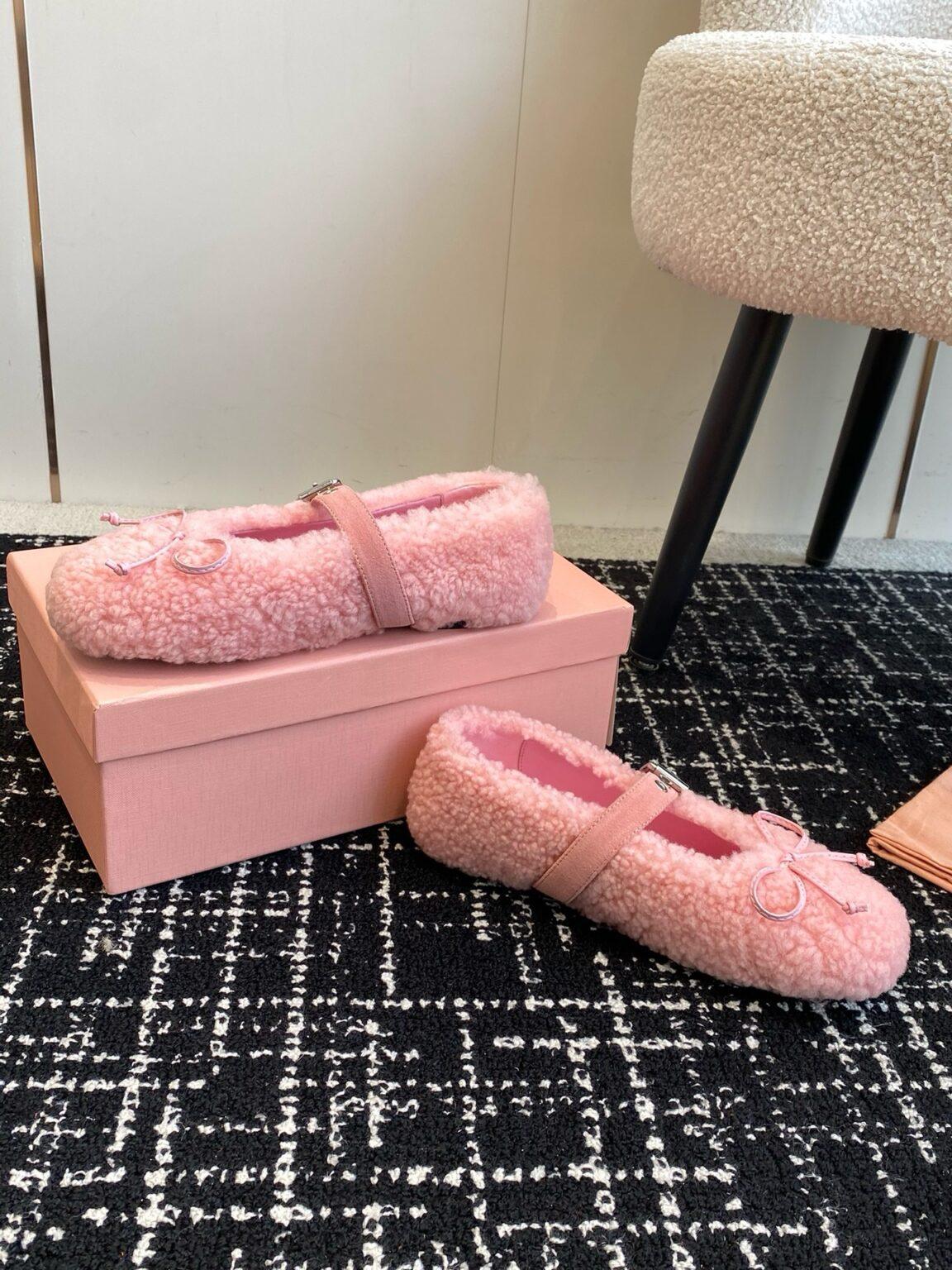 Miu Miu Koyun Postu Balerinler - Glimmer of Luxury