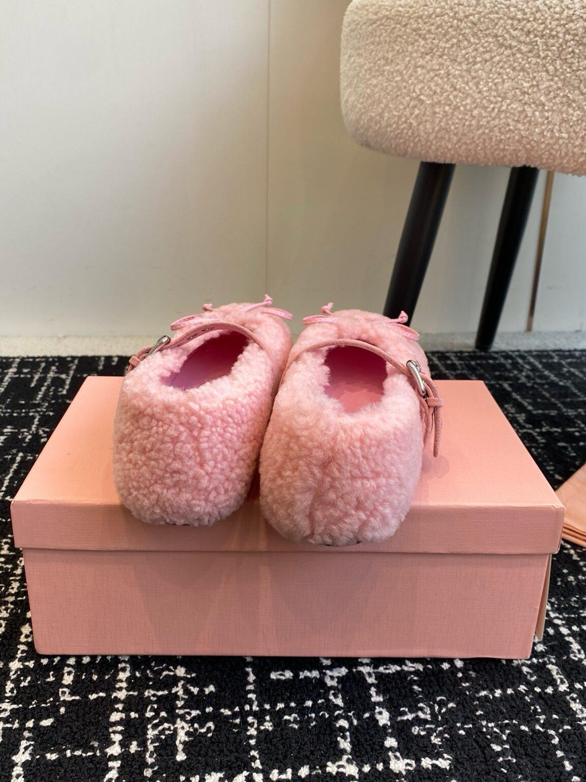 Miu Miu Koyun Postu Balerinler - Glimmer of Luxury