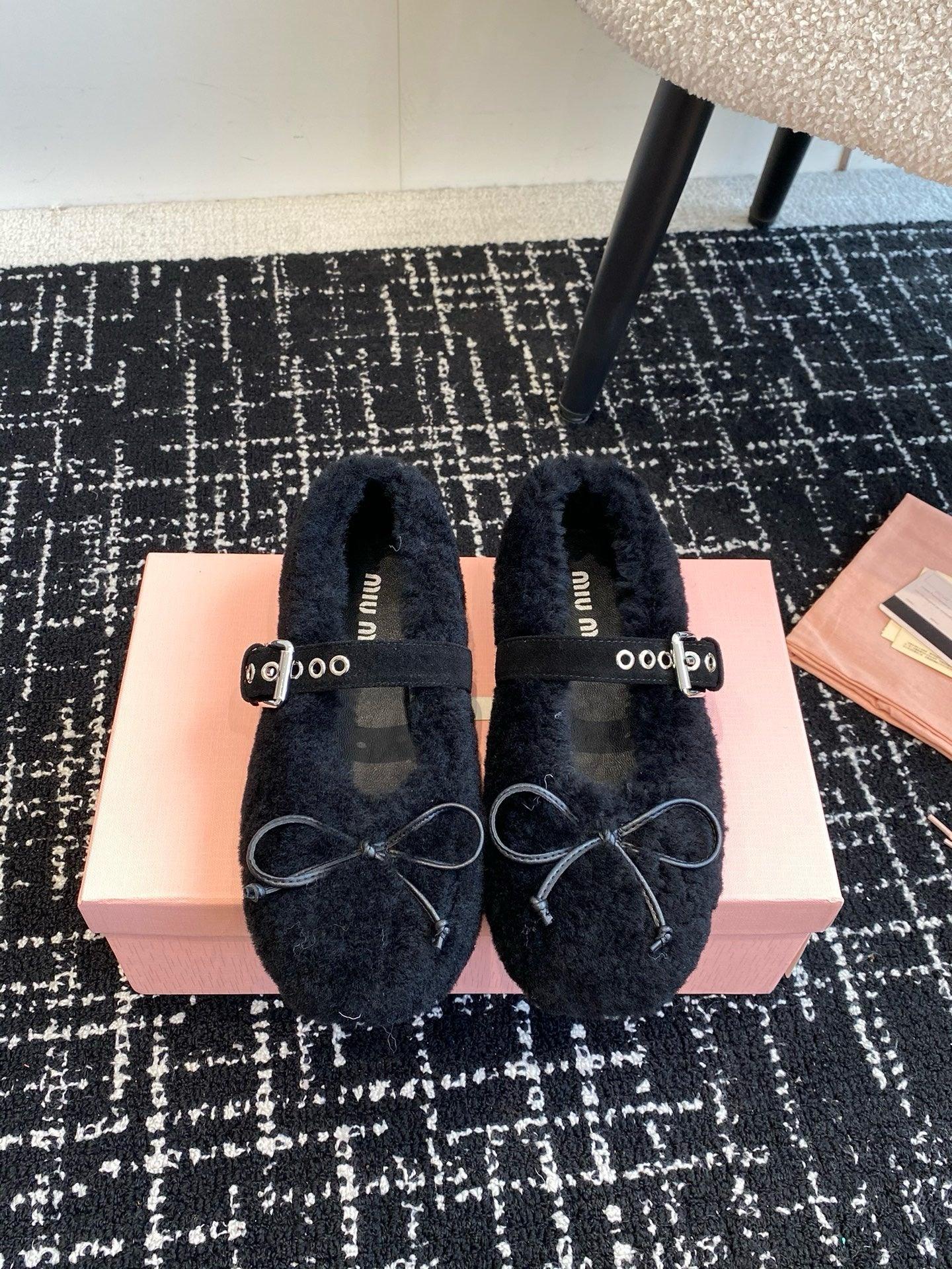 Miu Miu Koyun Postu Balerinler - Glimmer of Luxury
