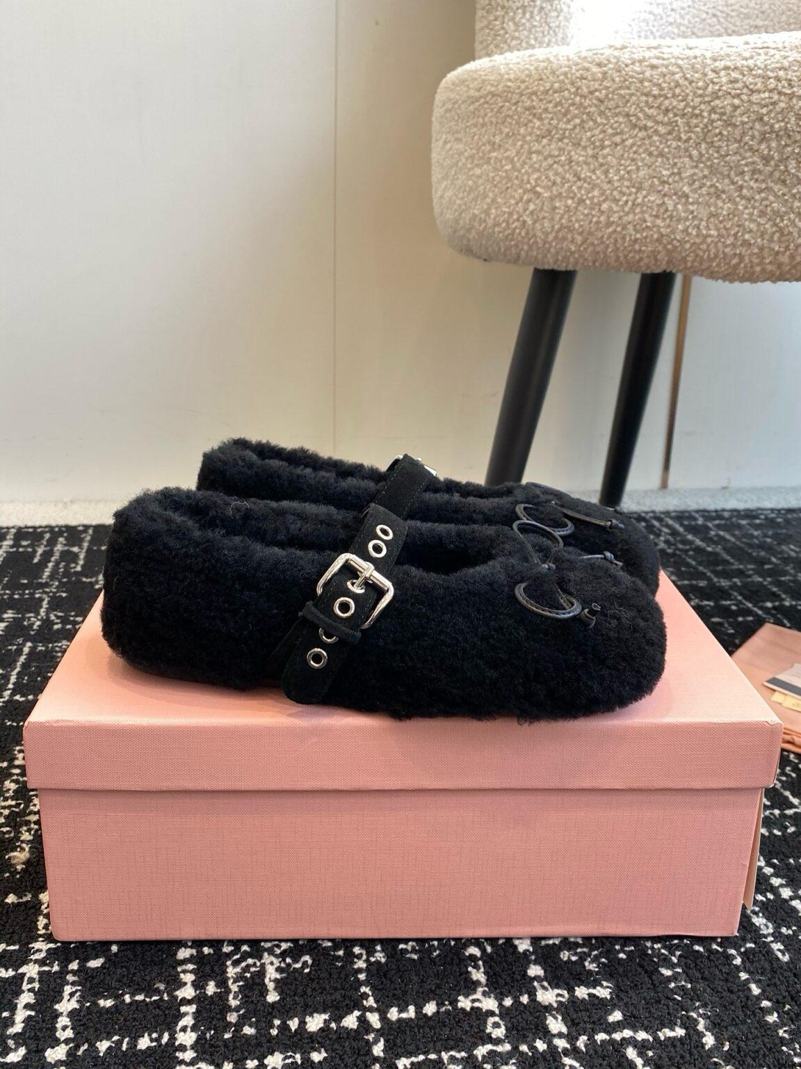 Miu Miu Koyun Postu Balerinler - Glimmer of Luxury