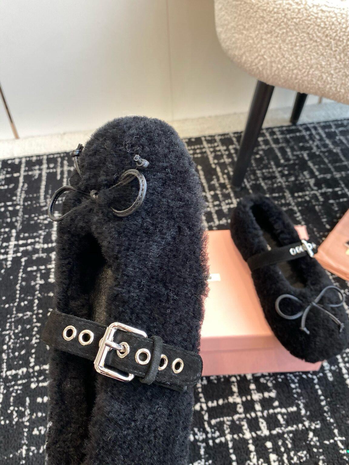 Miu Miu Koyun Postu Balerinler - Glimmer of Luxury