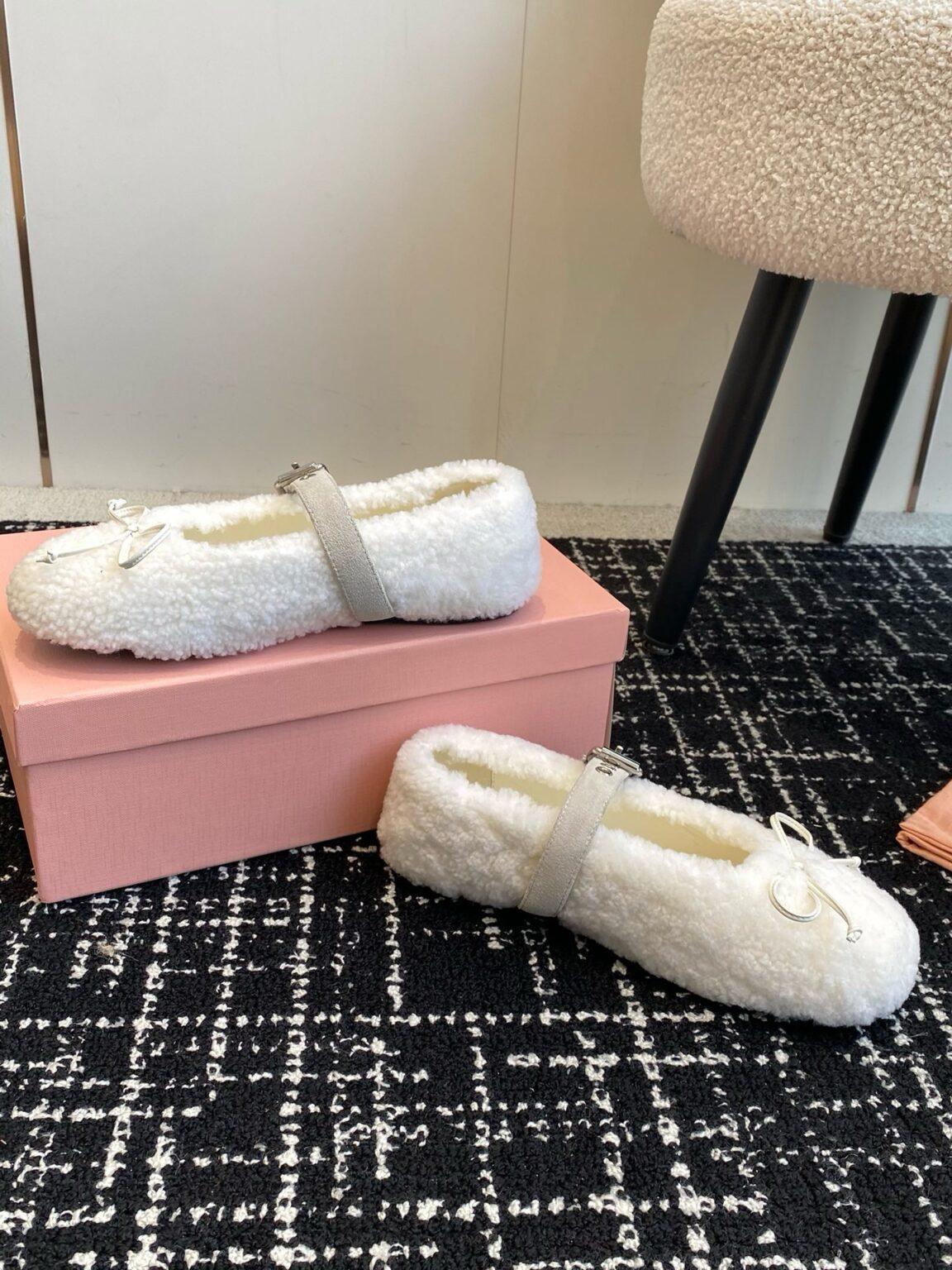Miu Miu Koyun Postu Balerinler - Glimmer of Luxury