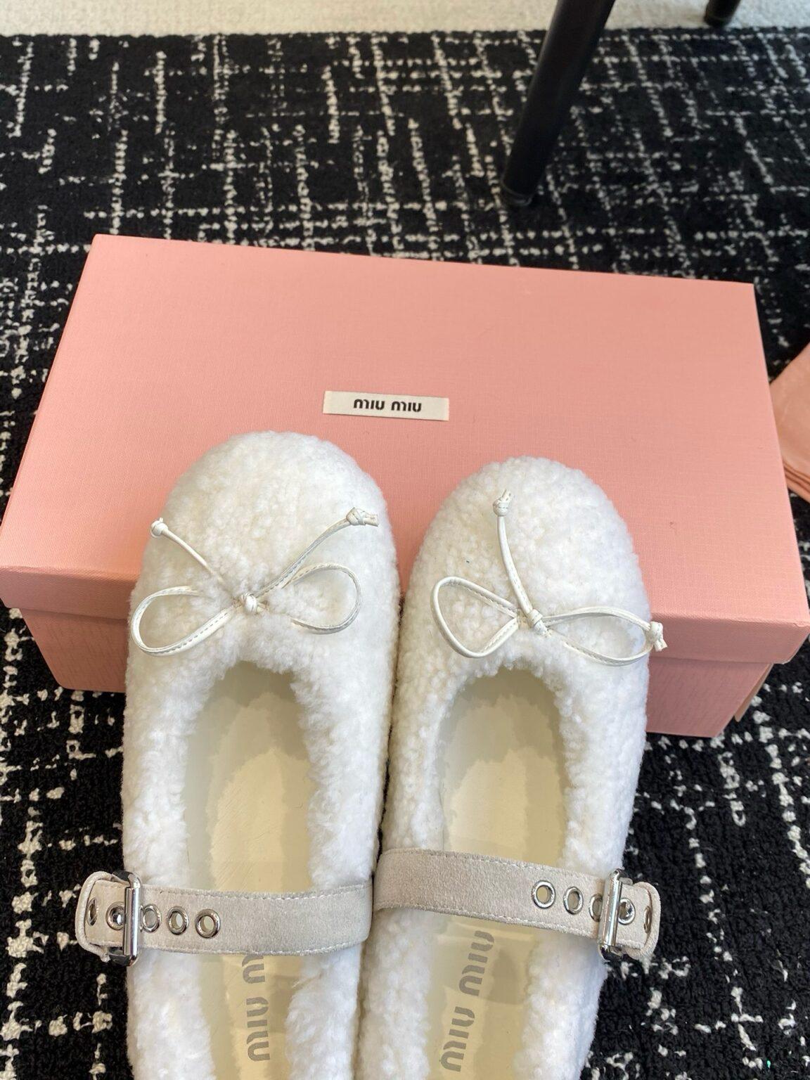 Miu Miu Koyun Postu Balerinler - Glimmer of Luxury