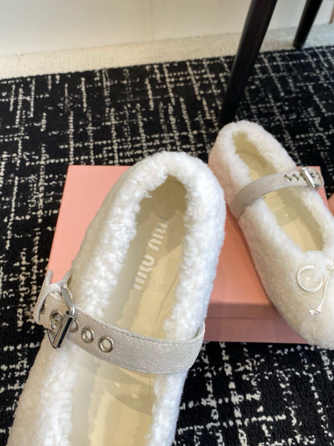 Miu Miu Koyun Postu Balerinler - Glimmer of Luxury