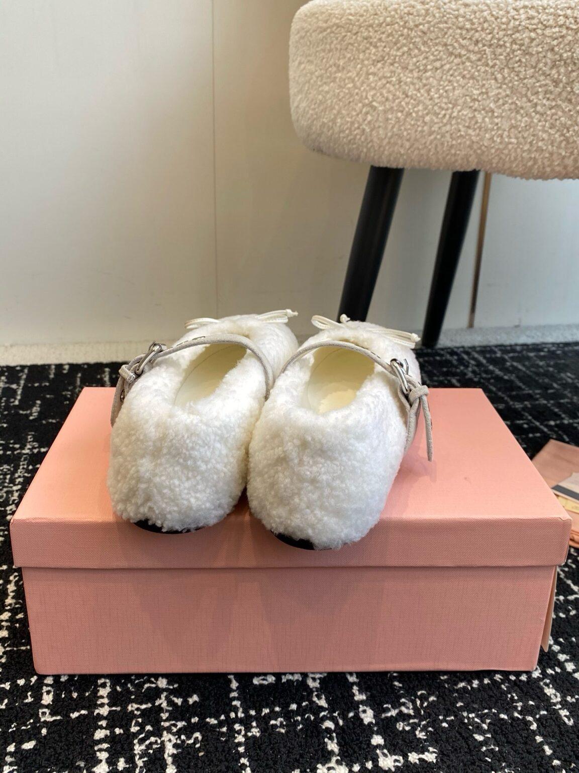 Miu Miu Koyun Postu Balerinler - Glimmer of Luxury
