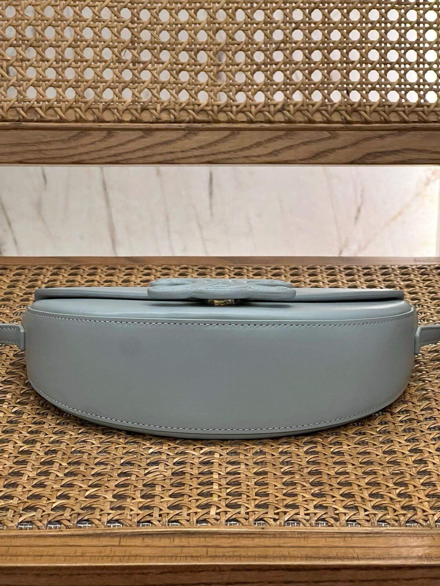 Celine Besace Triomphe 2025 