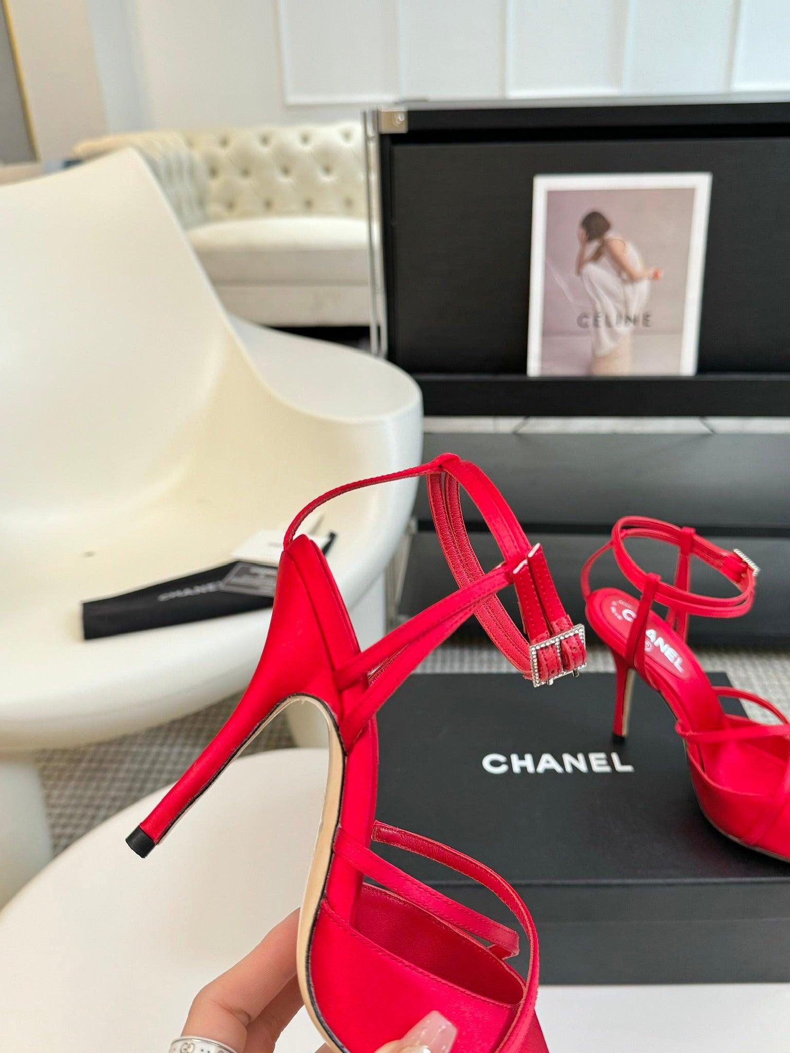 Chanel 24 Podyum Yüksek Topuklu Ayakkabı - Glimmer of Luxury