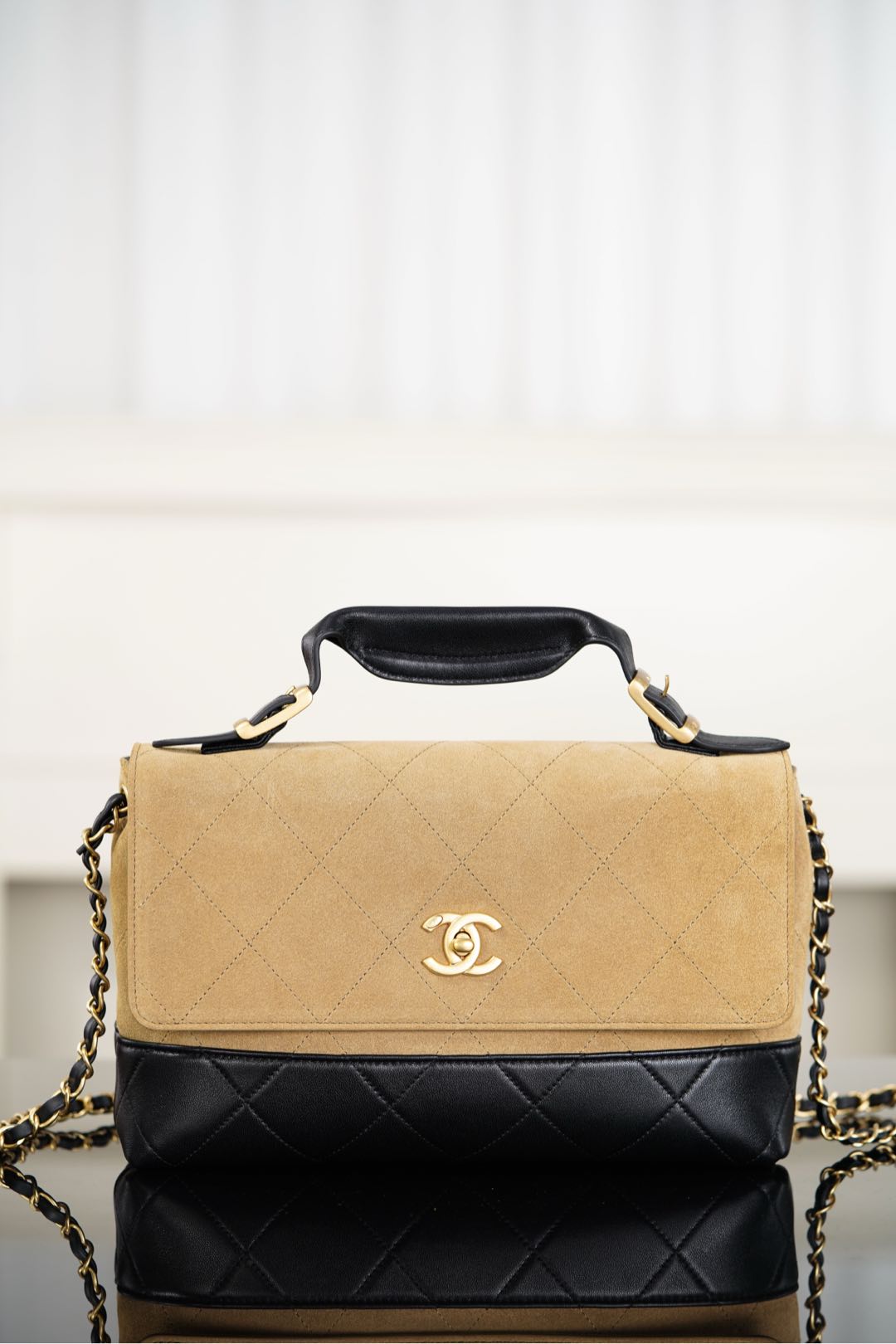Chanel Gabrielle 25F Métiers d'Art – Color Block Suede Messenger Bag