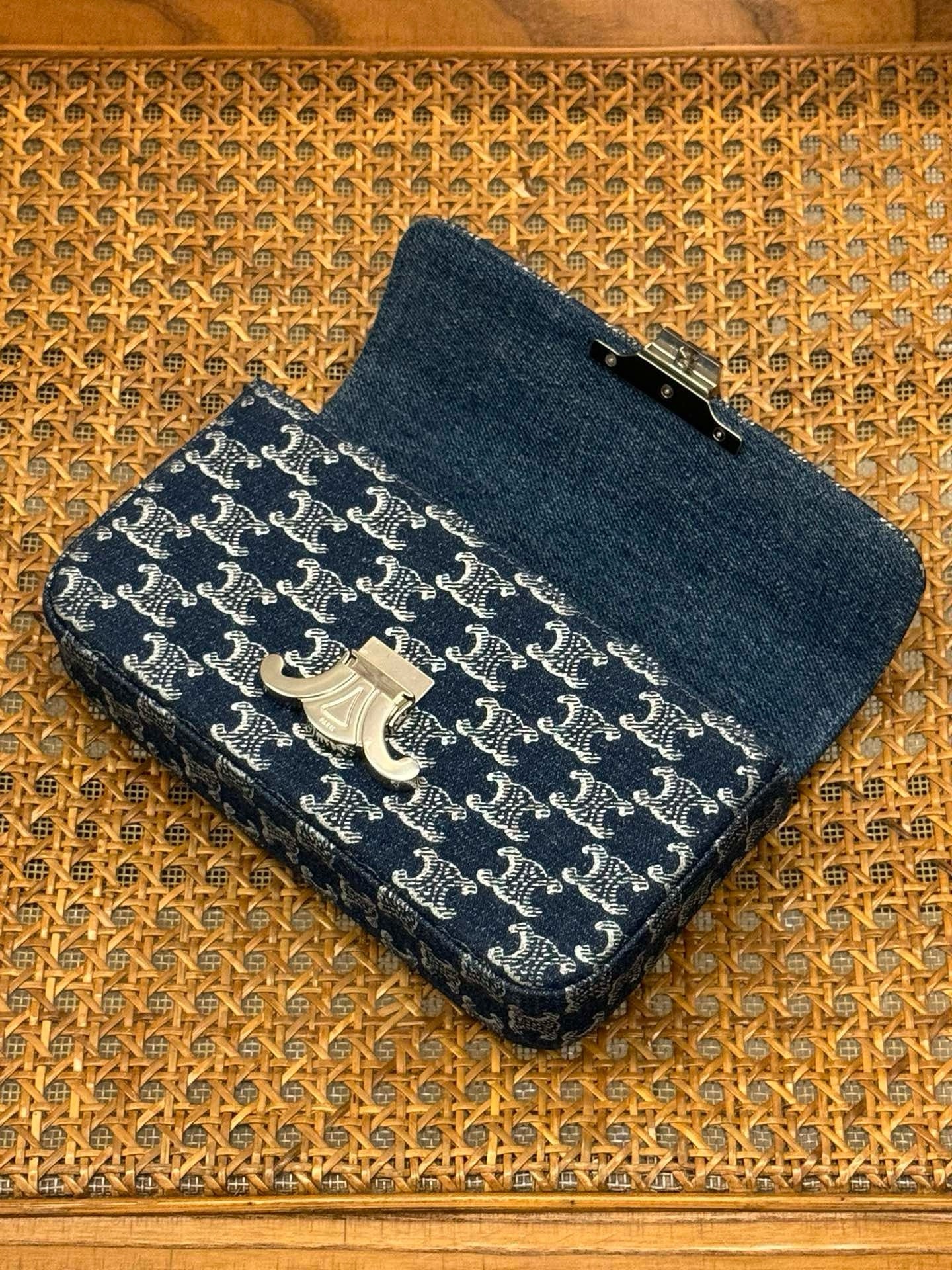 Celine Denim Triomphe Claude Chain 2025