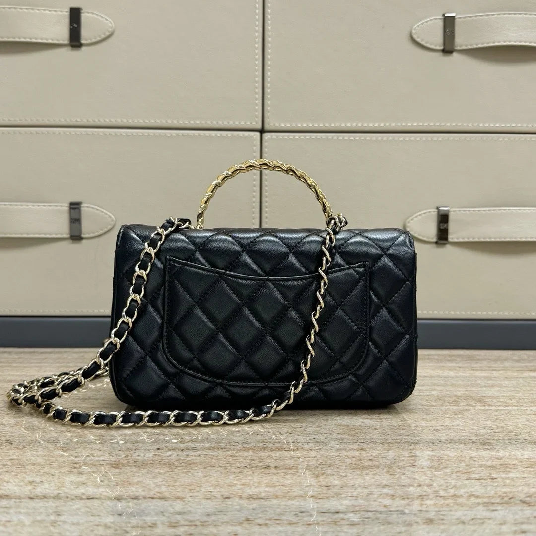 Chanel 24A Klasik Flap Mini Buğday Kulak Sapı Çanta - Glimmer of Luxury