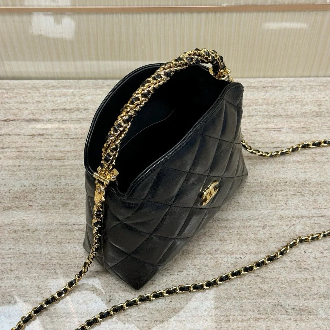 Chanel 24b 2024/25 Büküm Zincir Saplı Hobo Öğle Yemeği Kutusu Çantası - Glimmer of Luxury