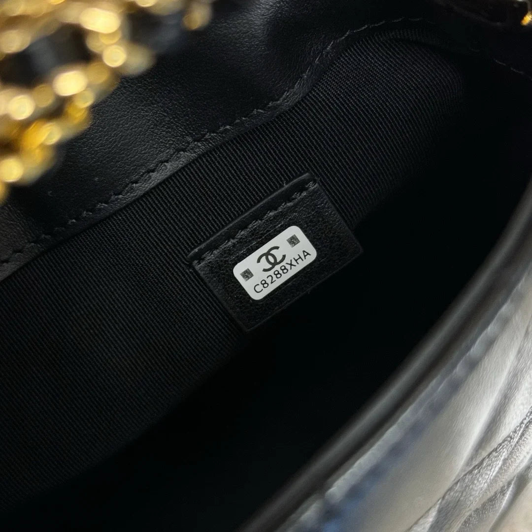 Chanel 24b 2024/25 Büküm Zincir Saplı Hobo Öğle Yemeği Kutusu Çantası - Glimmer of Luxury