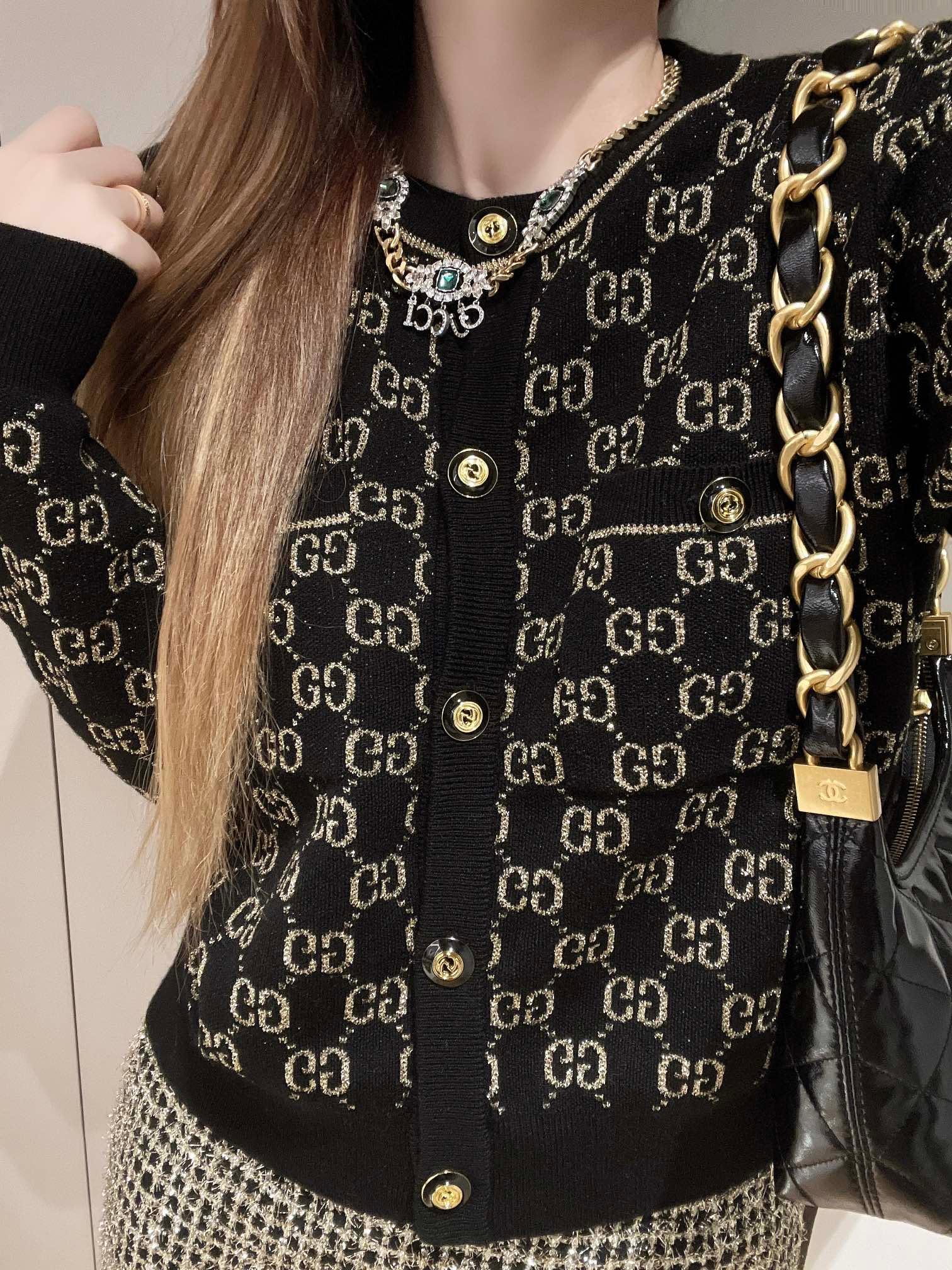 Gucci 2024 Yuvarlak Yakalı Hırka - Glimmer of Luxury
