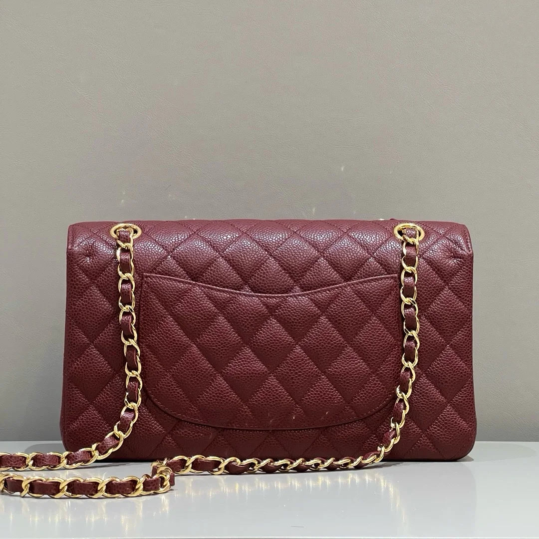 Chanel Flap Orta Boy Çanta Havyar Deri 2024 Bordo - Glimmer of Luxury
