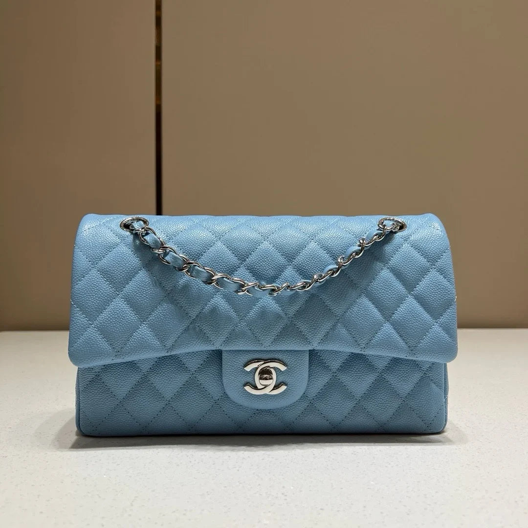 Chanel Flap Orta Boy Çanta Havyar Deri 2024 Mavi - Glimmer of Luxury