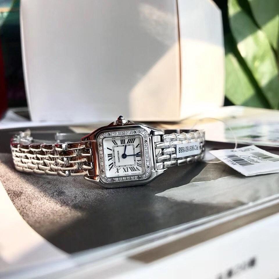 Cartier Panter 22x30mm - Glimmer of Luxury