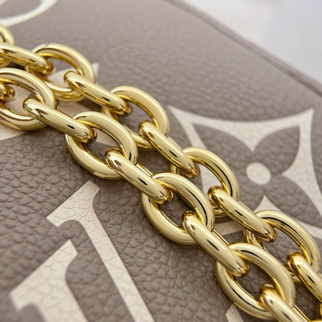 LV Mini Bel Çantası - Glimmer of Luxury