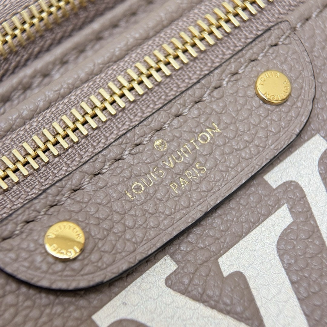 LV Mini Bel Çantası - Glimmer of Luxury