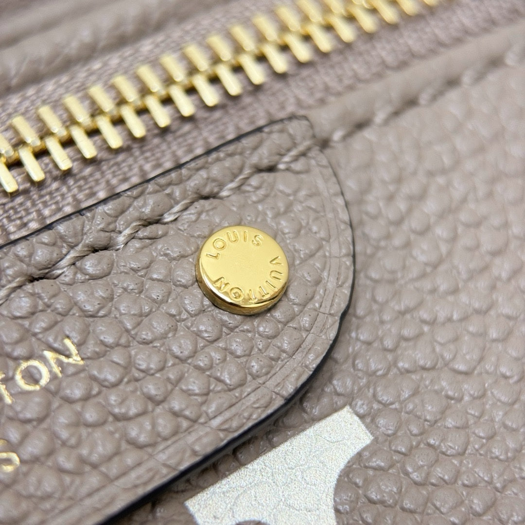 LV Mini Bel Çantası - Glimmer of Luxury