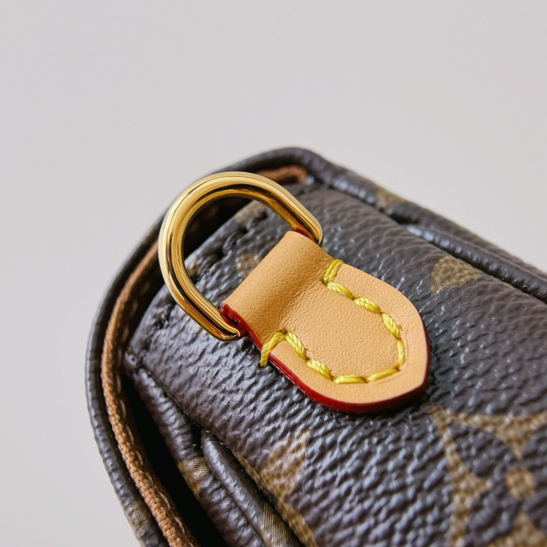 LV Zincirli Cüzdan Ivy Monogram Tuval - Glimmer of Luxury