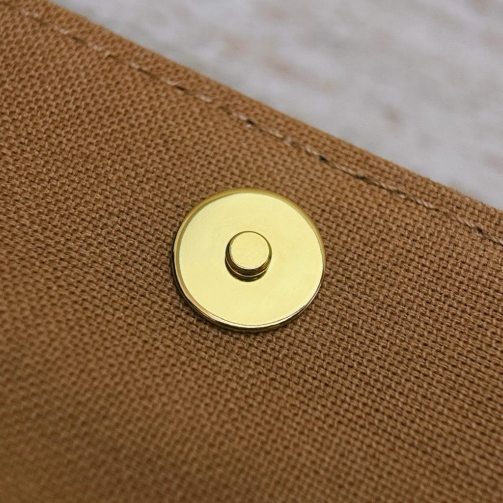 LV Zincirli Cüzdan Ivy Monogram Tuval - Glimmer of Luxury