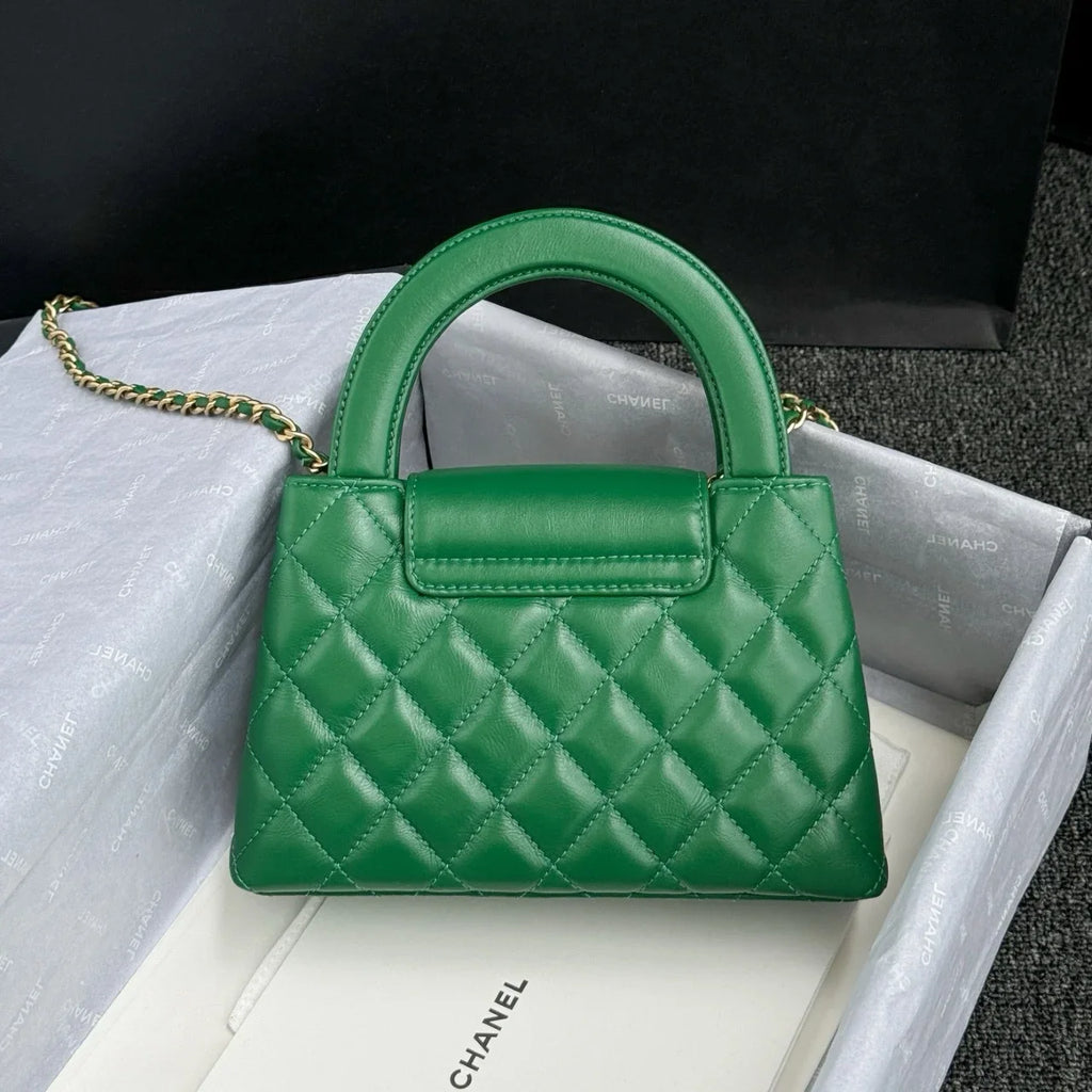 Chanel Kelly Alışveriş Çantası Parlak Eskitme Dana Derisi ve Altın Donanım Yeşil (Mini) - Glimmer of Luxury