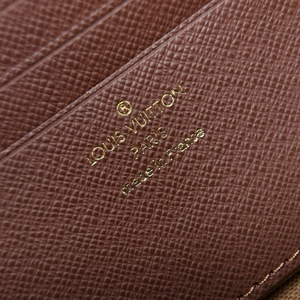 LV Zincirli Cüzdan Ivy Monogram Tuval - Glimmer of Luxury