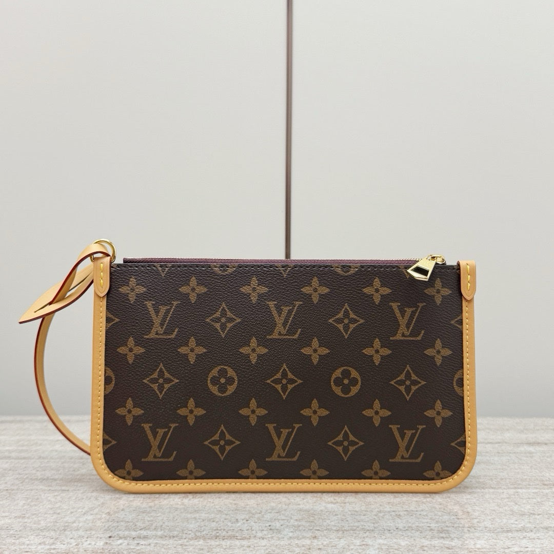 LV MM Carryall Çanta - Glimmer of Luxury