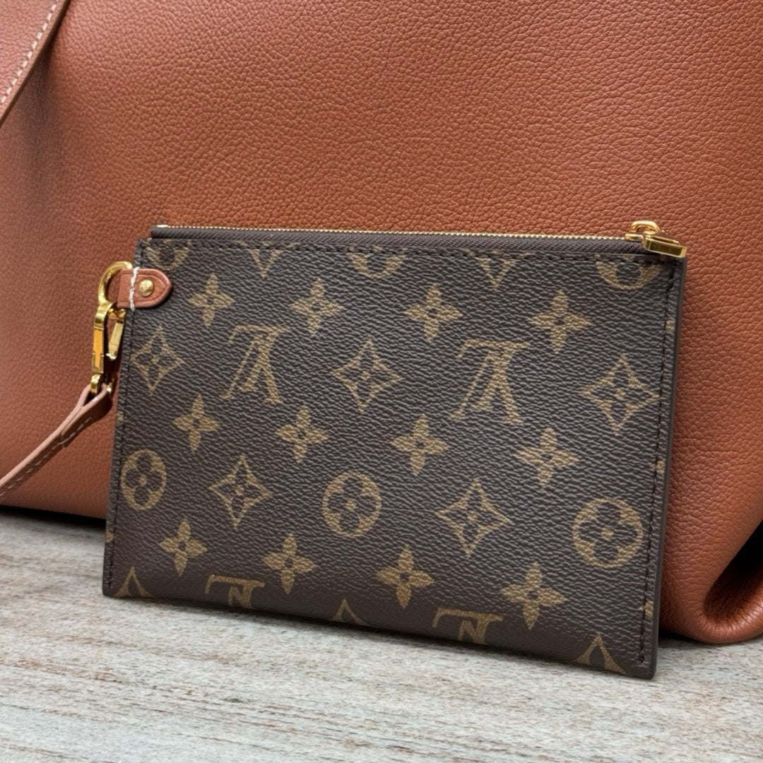 LV Düşük Anahtar Cabas MM - Glimmer of Luxury