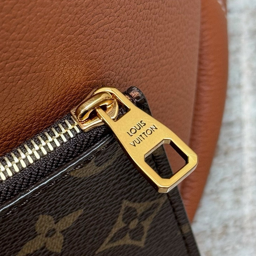 LV Düşük Anahtar Cabas MM - Glimmer of Luxury