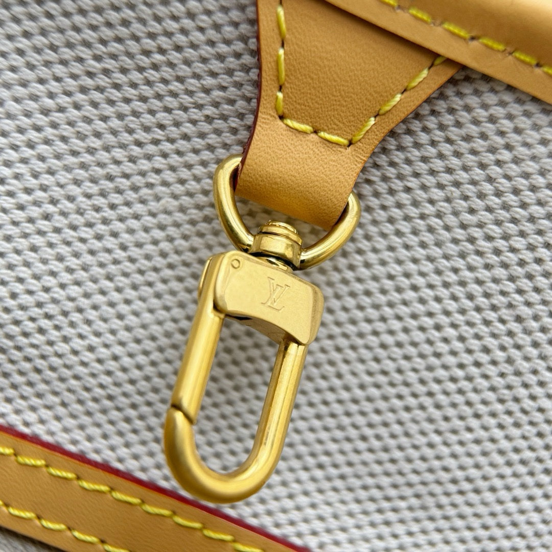 LV Hafta Sonu Tote - Glimmer of Luxury