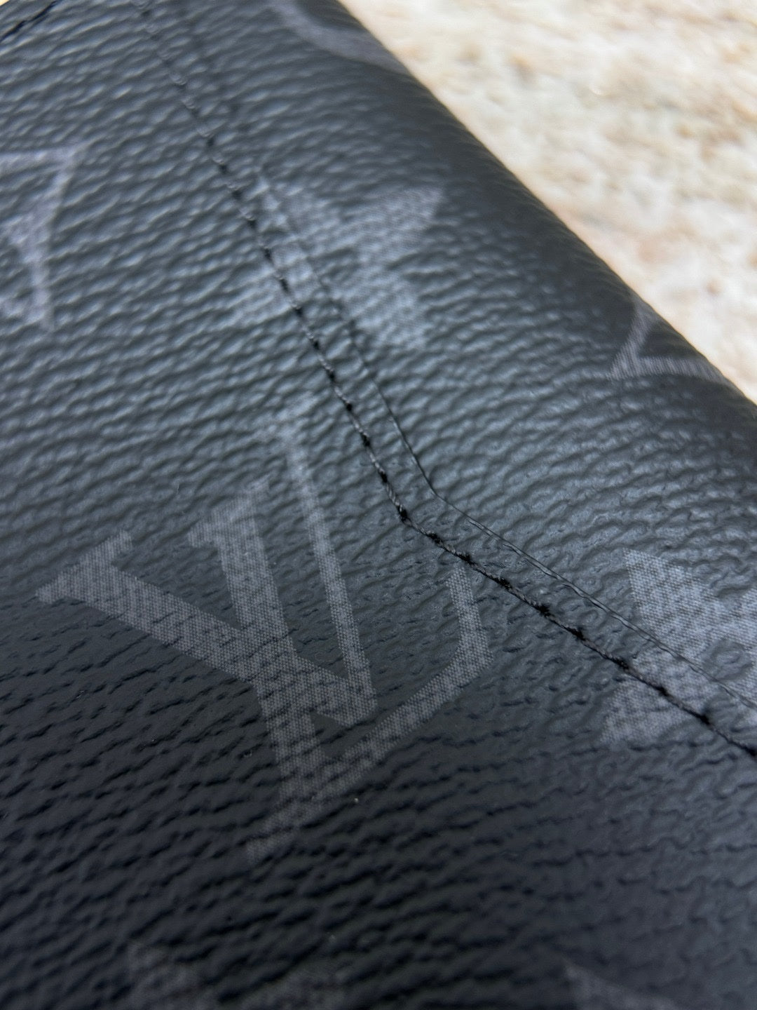 LV Cep Düzenleyici Eclipse - Glimmer of Luxury