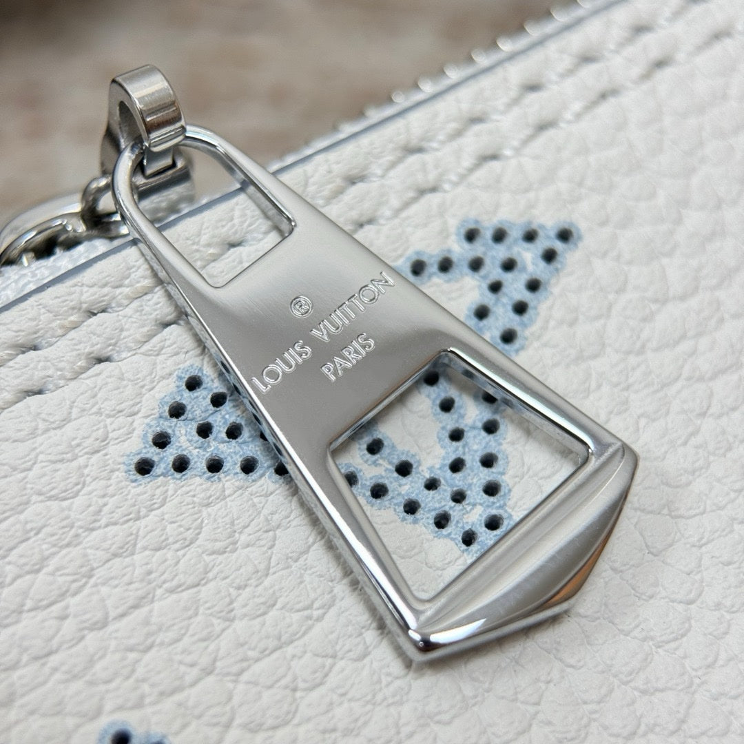 LV Blossom PM M11734 - Glimmer of Luxury