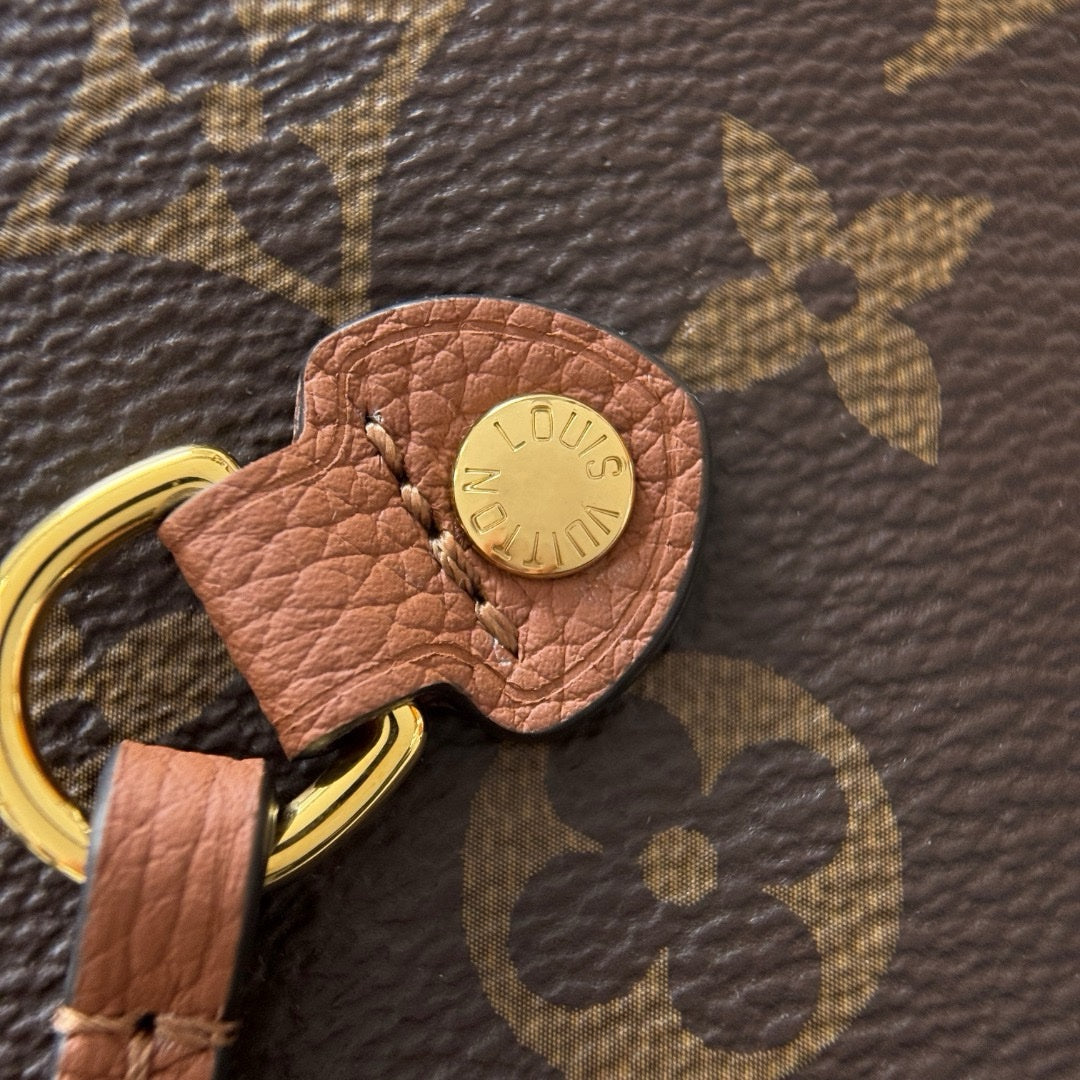 Louis Vuitton M12061 Neverfull İçten Dışa MM Tan - Glimmer of Luxury