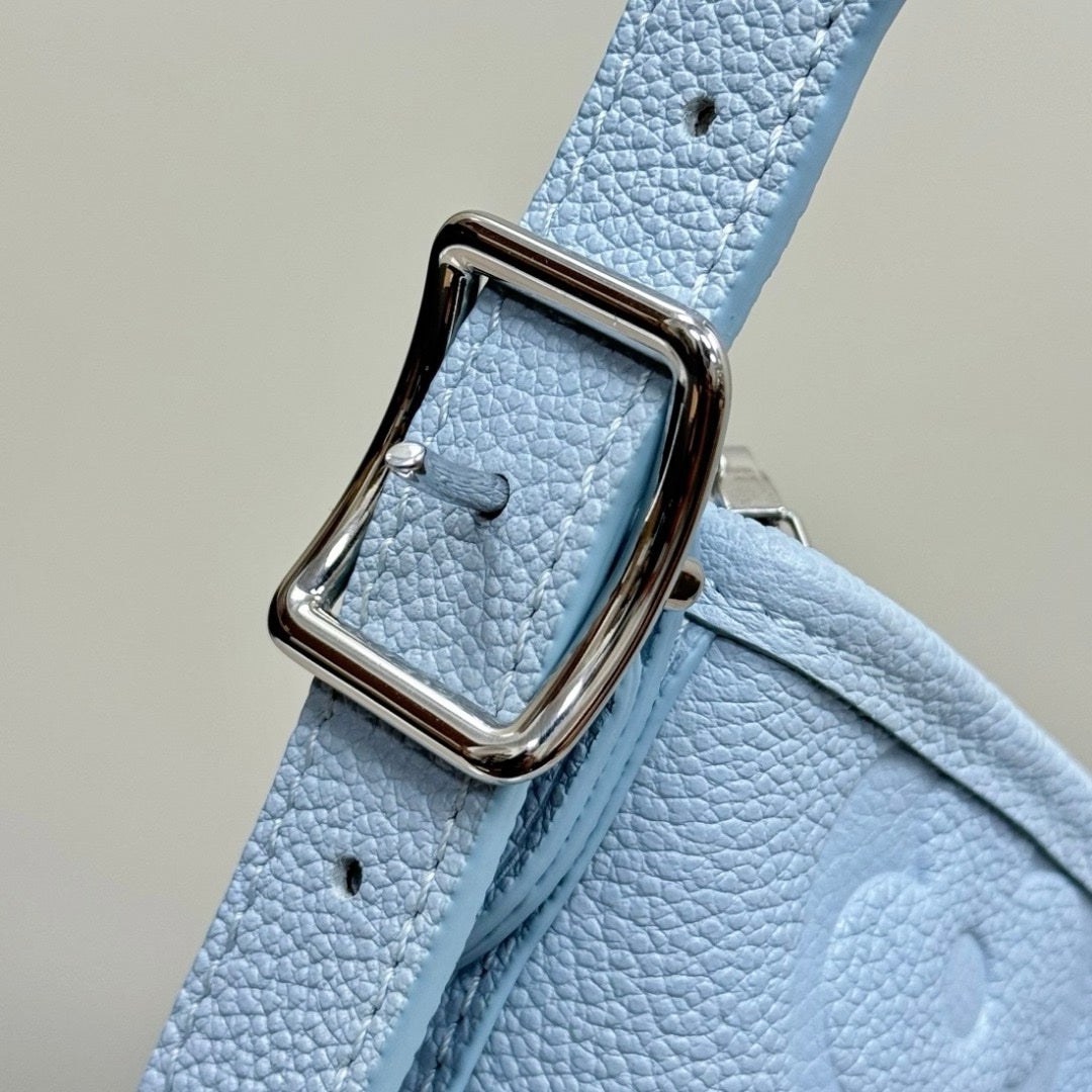 Lv Louis Vuitton Carryall PM - Glimmer of Luxury