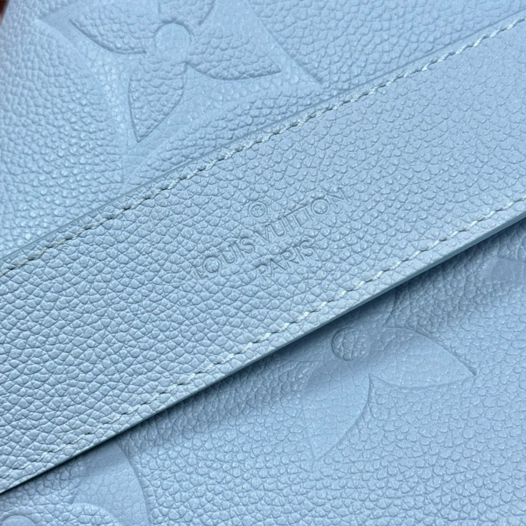 Lv Louis Vuitton Carryall PM - Glimmer of Luxury