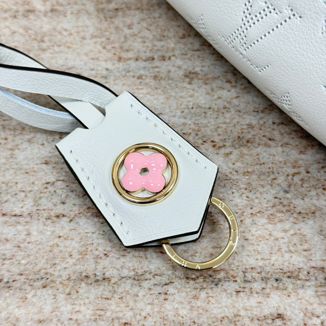 Lv Speedy Bandoulière 20 - Glimmer of Luxury