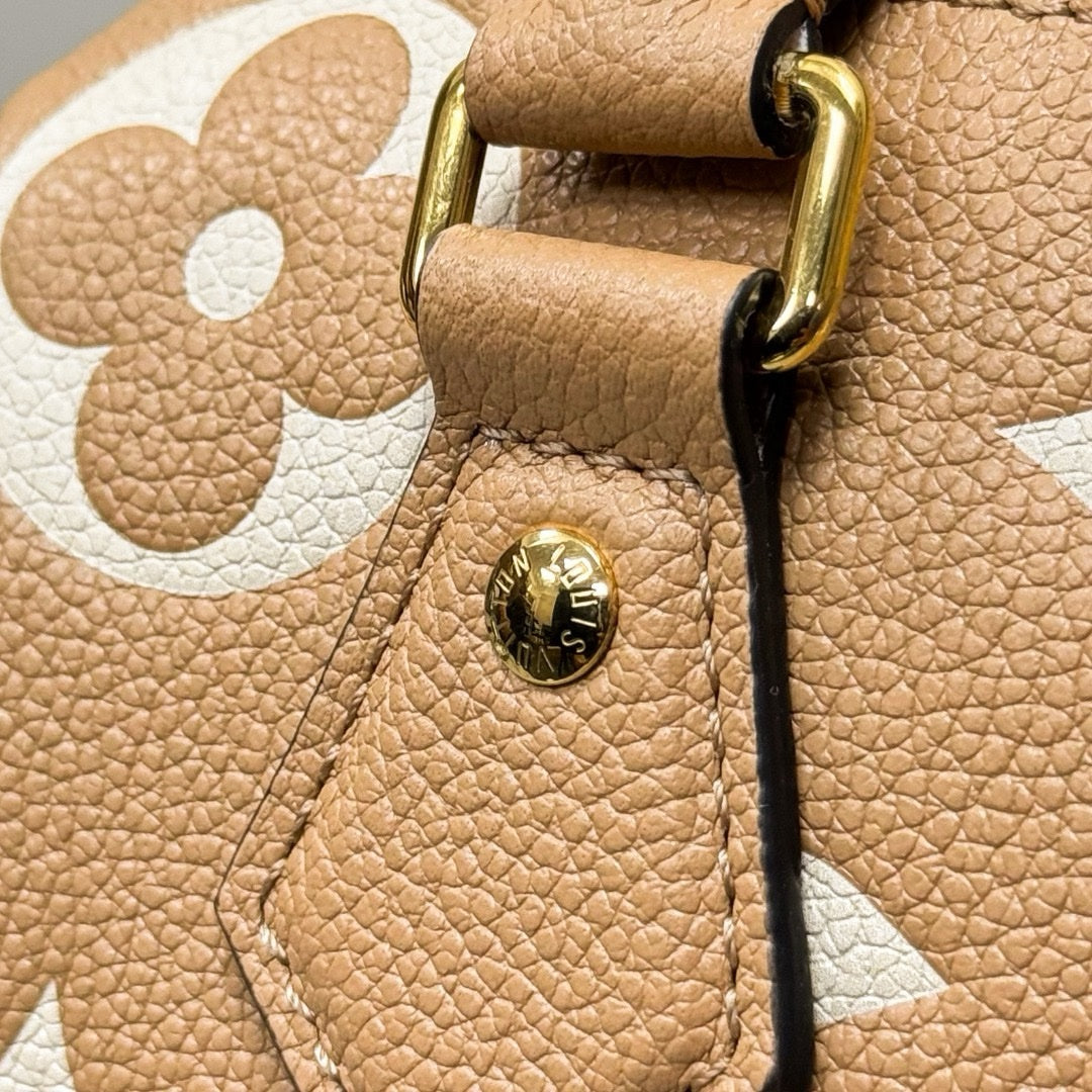 Lv Speedy Bandoulière 20 - Glimmer of Luxury