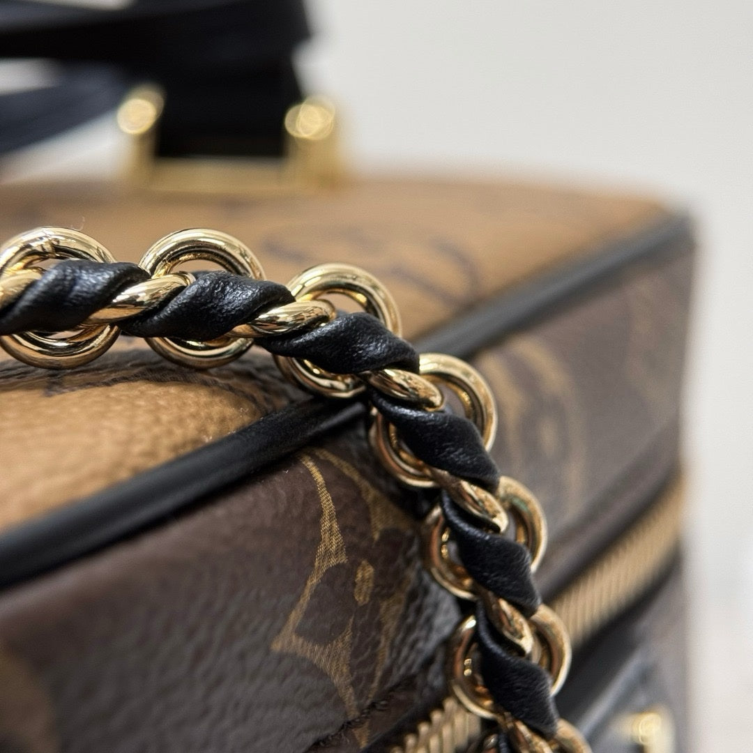 Lv Vanity PM M47128 - Glimmer of Luxury