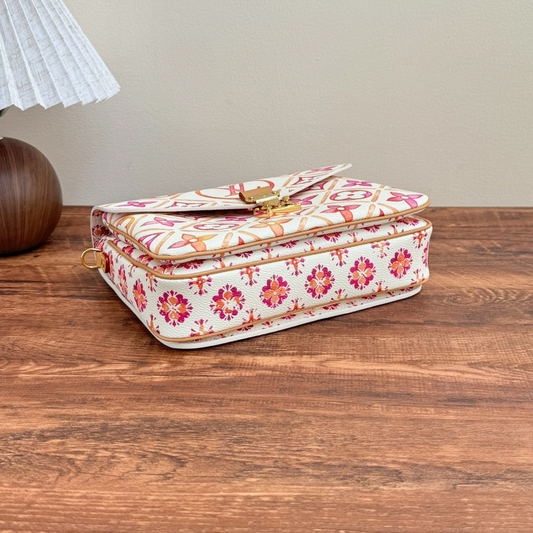 LV Pochette Métis M12711 - Glimmer of Luxury