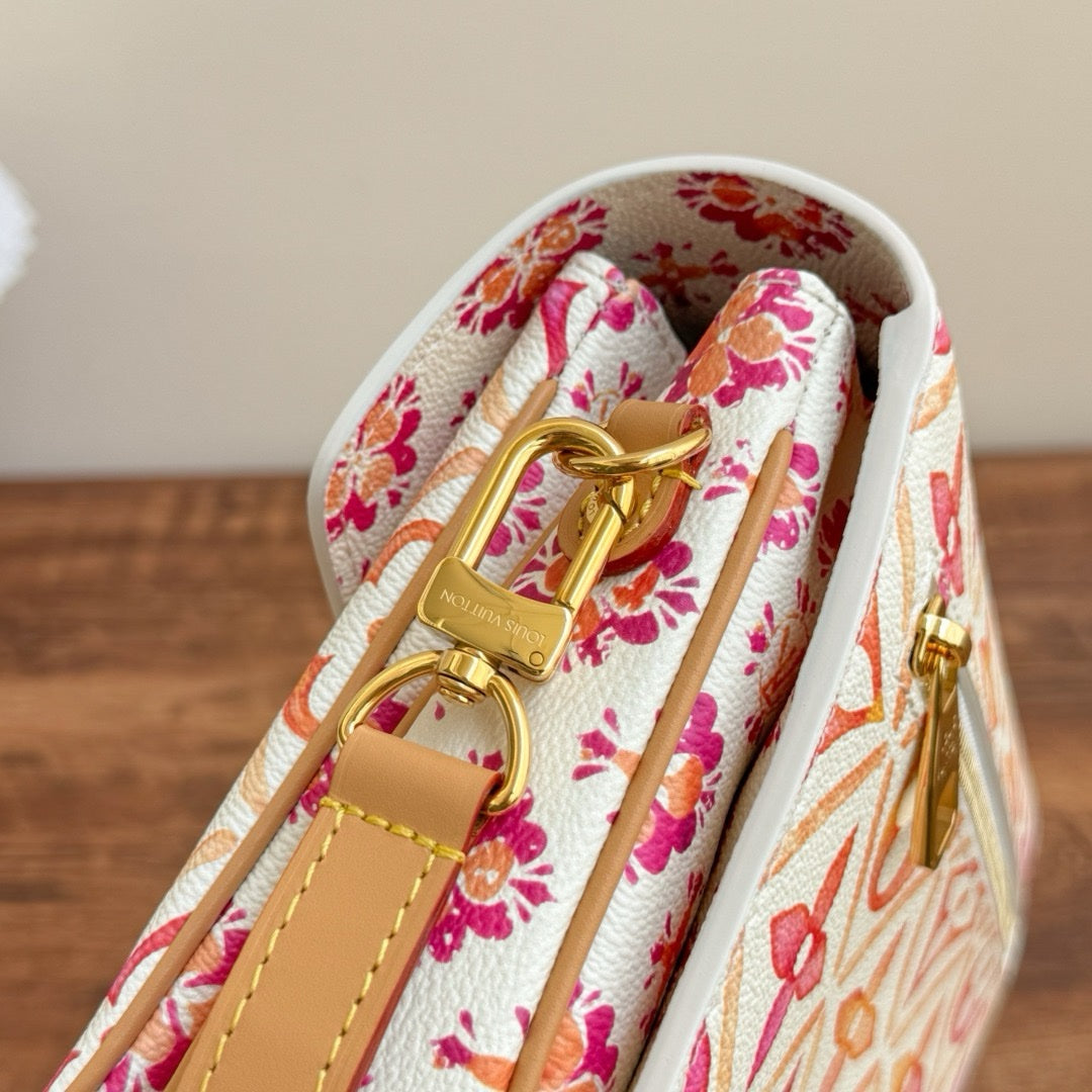 LV Pochette Métis M12711 - Glimmer of Luxury