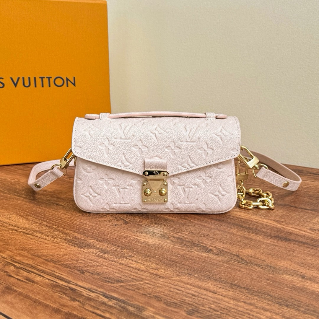 Louis Vuitton Pochette Métis Doğu Batı - Glimmer of Luxury