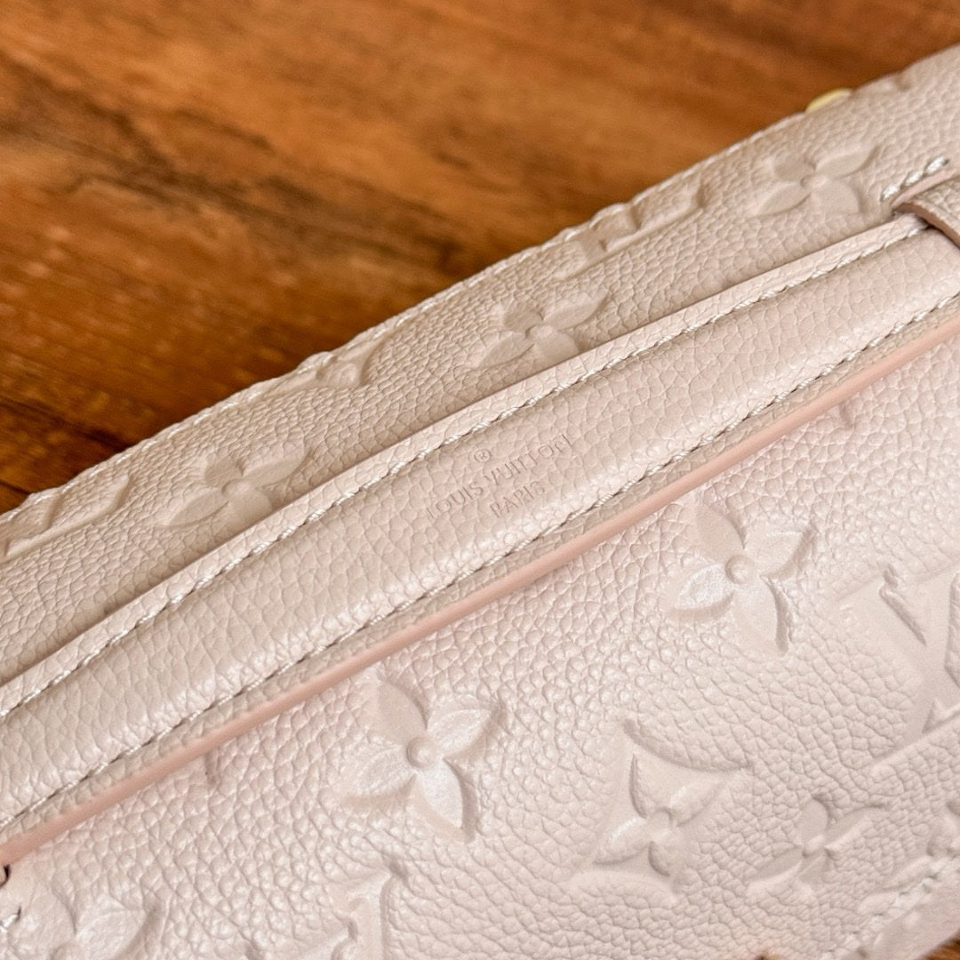 Louis Vuitton Pochette Métis Doğu Batı - Glimmer of Luxury