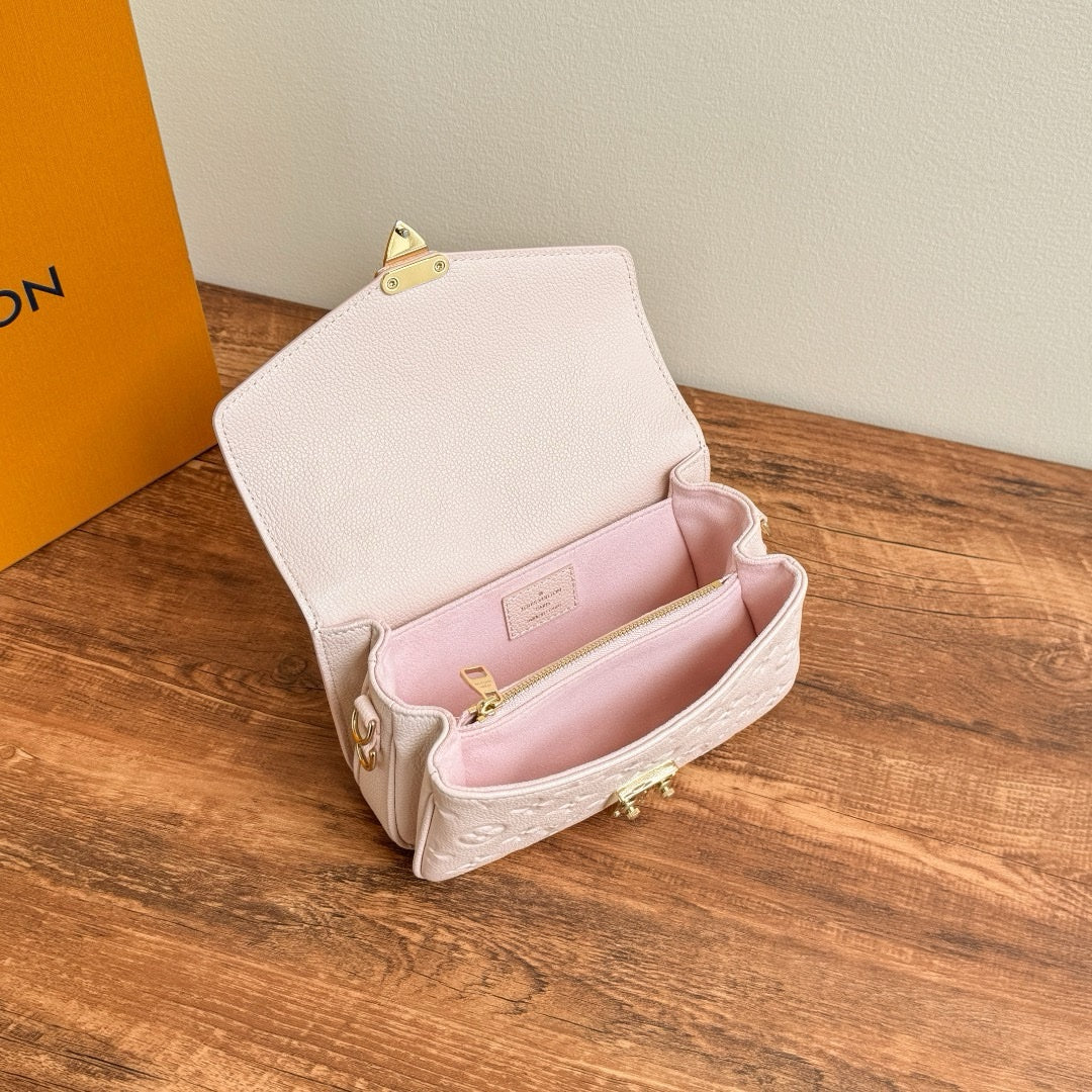 Louis Vuitton Pochette Métis Doğu Batı - Glimmer of Luxury