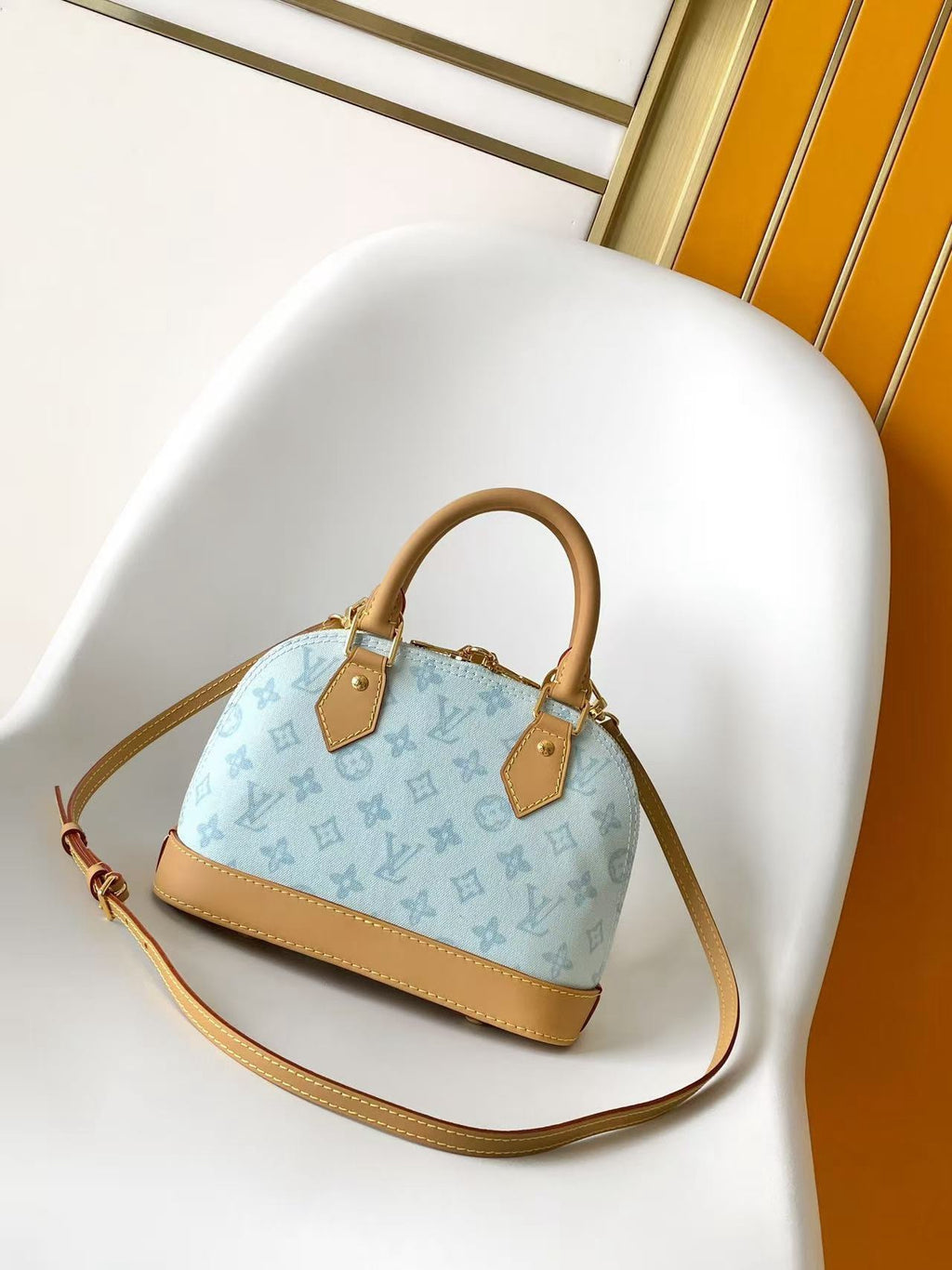 LV Monogram Kanvas Alma BB