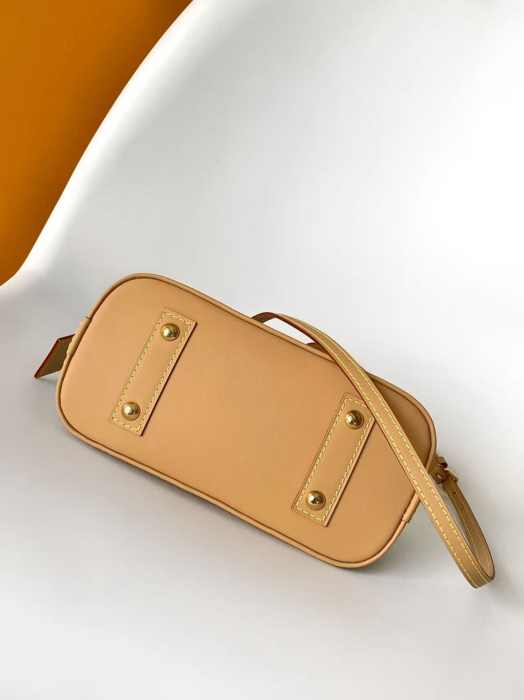 LV Monogram Kanvas Alma BB