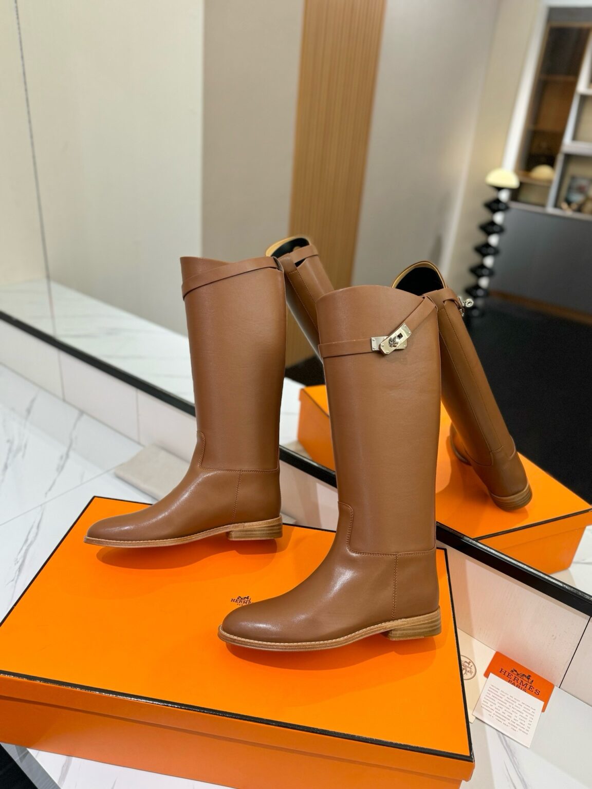 Hermès Zıplayan Botlar - Glimmer of Luxury
