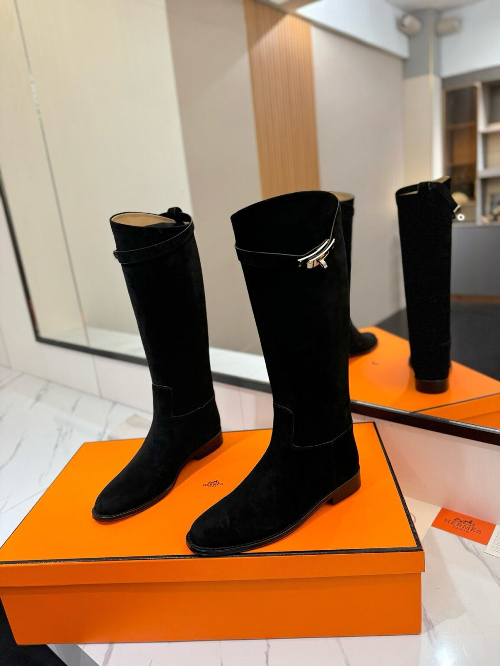 Hermès Zıplayan Botlar - Glimmer of Luxury