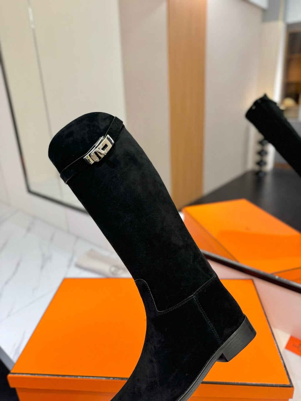 Hermès Zıplayan Botlar - Glimmer of Luxury